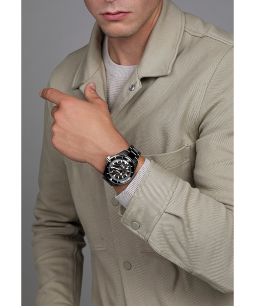 Alternative view of Rado Captain Cook High-Tech Ceramic 43 mm - R32127152